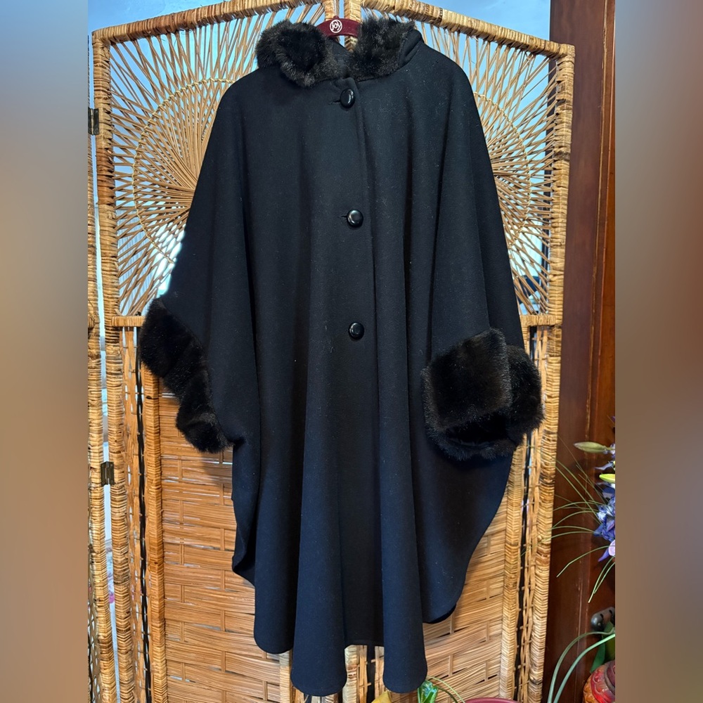 Elegant Wool Hooded Black Cape with Faux Fur Trim